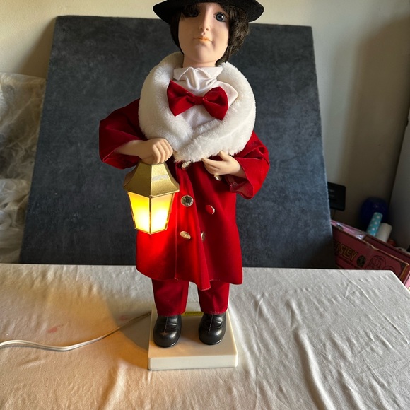 VINTAGE TELLCO CHRISTMAS ANIMATED MOTIONETTE BOY WITH LANTERN - Picture 11 of 16